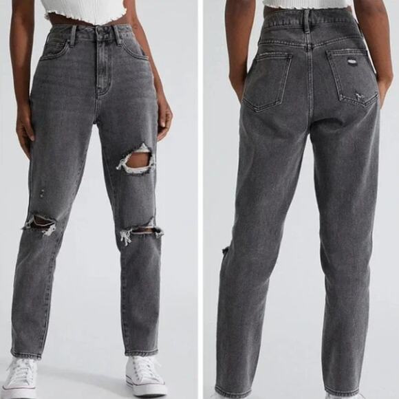 Pacsun Mom Jeans Size 27 in Faded Black Distressed Tapered Leg, Ankle Length - Picture 1 of 12